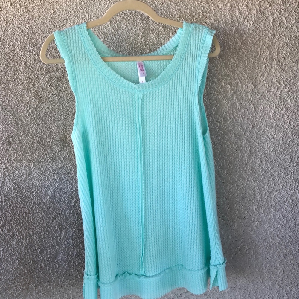 Sea foam green swing top